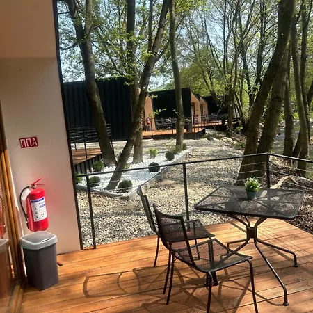 Orman Evi Blisku Do Gradot - Riverfront Luxury Üsküp