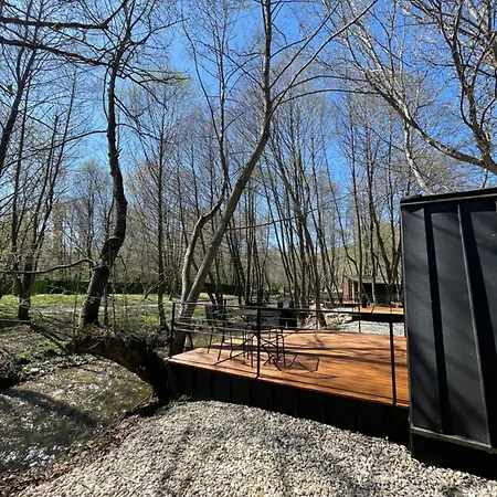Blisku Do Gradot - Riverfront Luxury Orman Evi *
